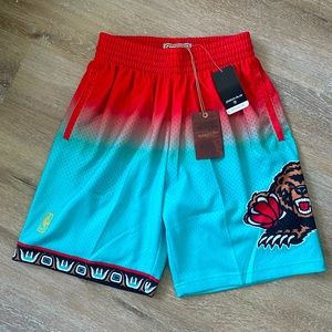 Mitchell & Ness 1996 Vancouver Grizzlies NBA Men's Swingman Shorts
